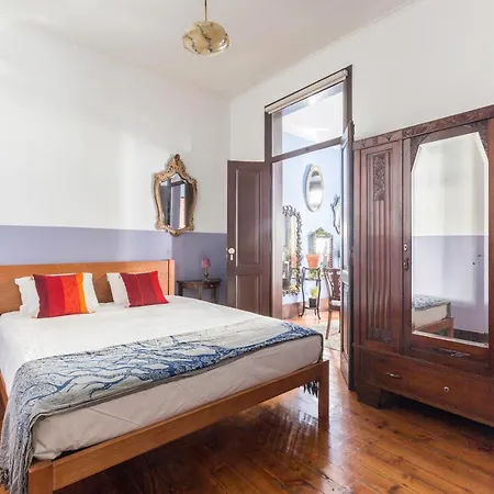 Charming In A 19th Century Building Apartamento *