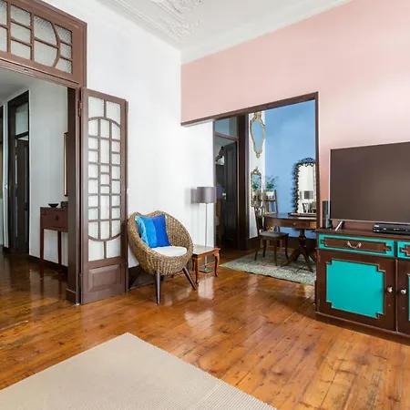 Charming In A 19th Century Building Apartamento
