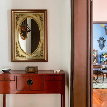 Charming In A 19th Century Building Apartmán