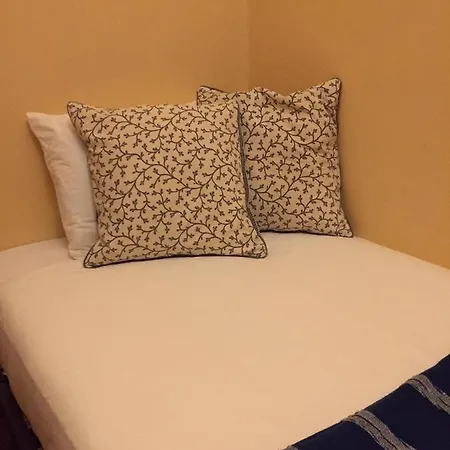 Charming In A 19th Century Building Lisbona